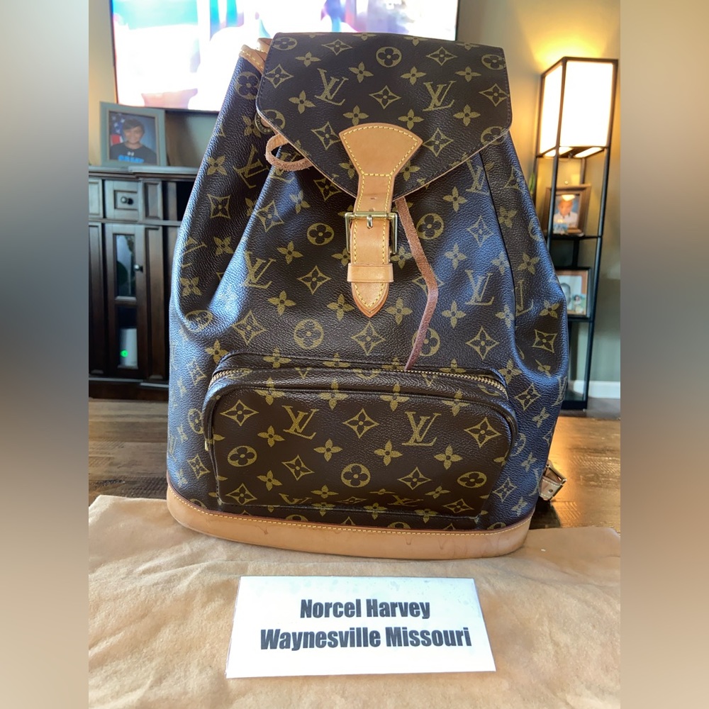 Authentic Louis Vuitton GM